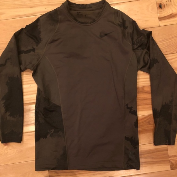 nike pro hyperwarm fitted